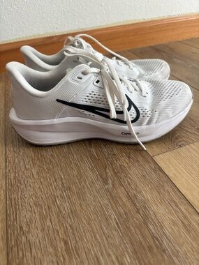 Nike White Womens Running Sneakers